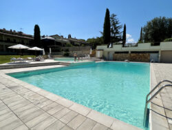 Pool im Hotel Palazzuola in San Quirico d'Orcia 2