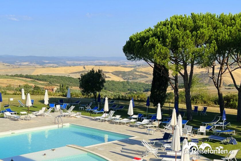 Poolanlage im Hotel Palazzuola in San Quirico d'Orcia