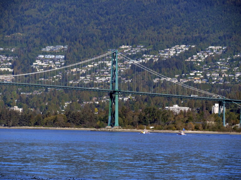 Eine Stadtrundfahrt durch Vancouver City mit dem Bus 04