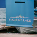 Der leere Medicine Lake und eine Bootsfahrt auf dem Maligne Lake. Natur und Kultur hautnah erleben 04