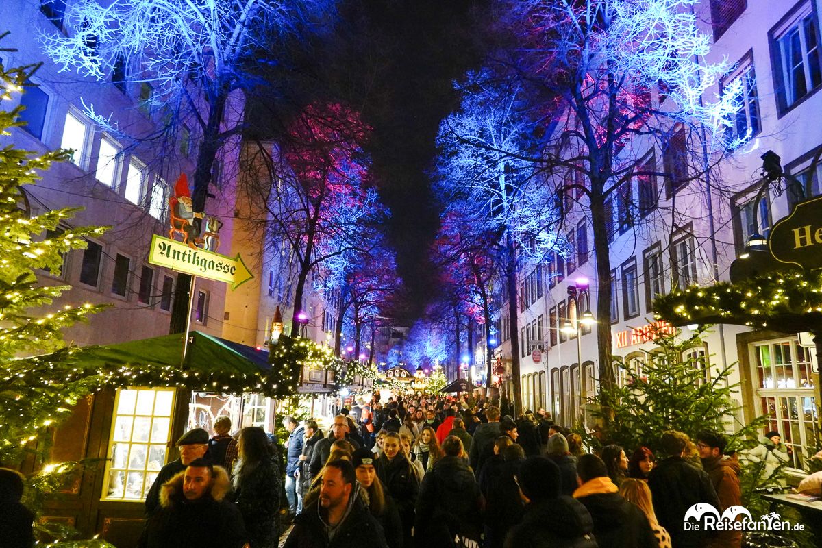 Abends auf dem Weihnachtsmarkt in Köln (13)