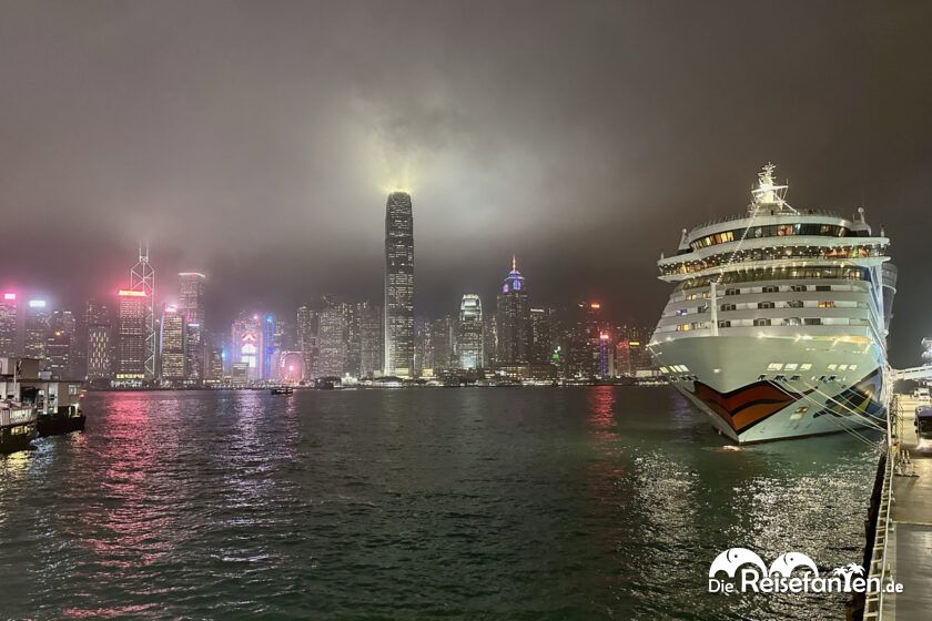 Hong Kong (19)