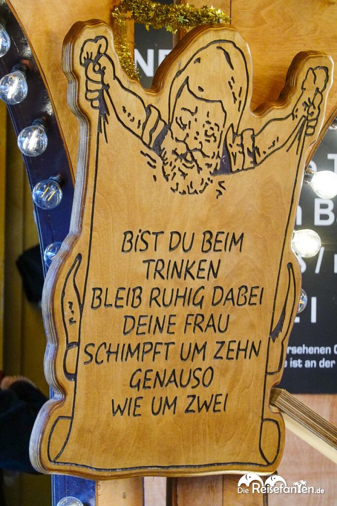 Tagsüber auf dem Weihnachtsmarkt in Koblenz (12)