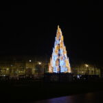 Der Weihnachtsmarkt in Straßburg bei Nacht (1)