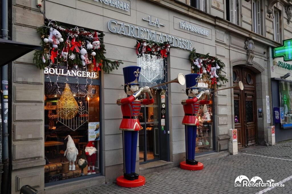 Der Weihnachtsmarkt in Straßburg bei Tag (4)