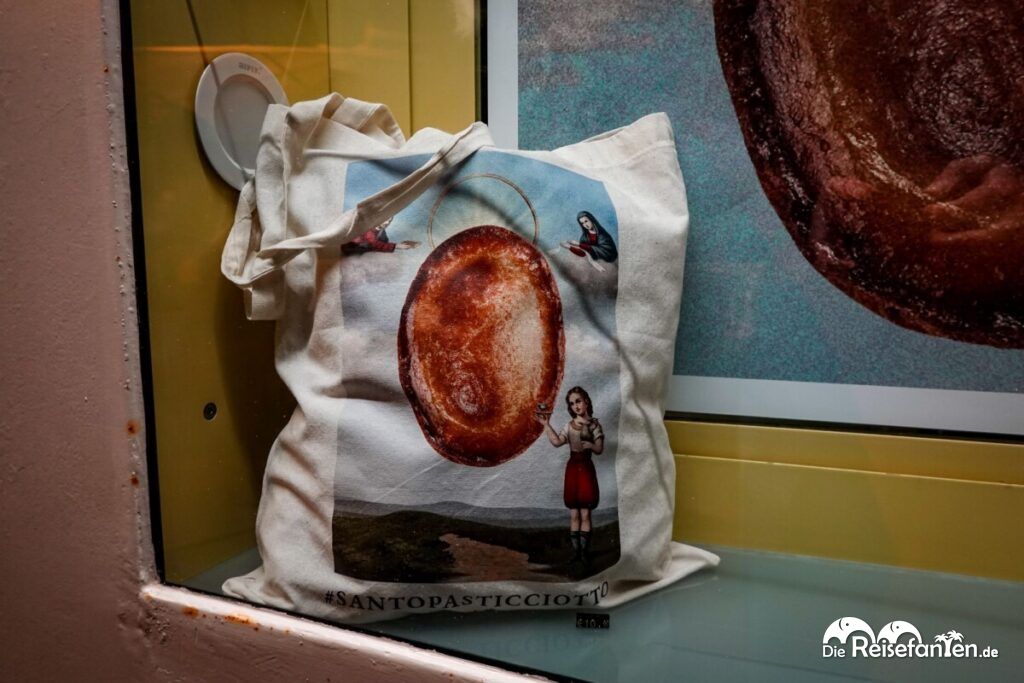 Santo Pasticciotto Der Patron des Salento (7)