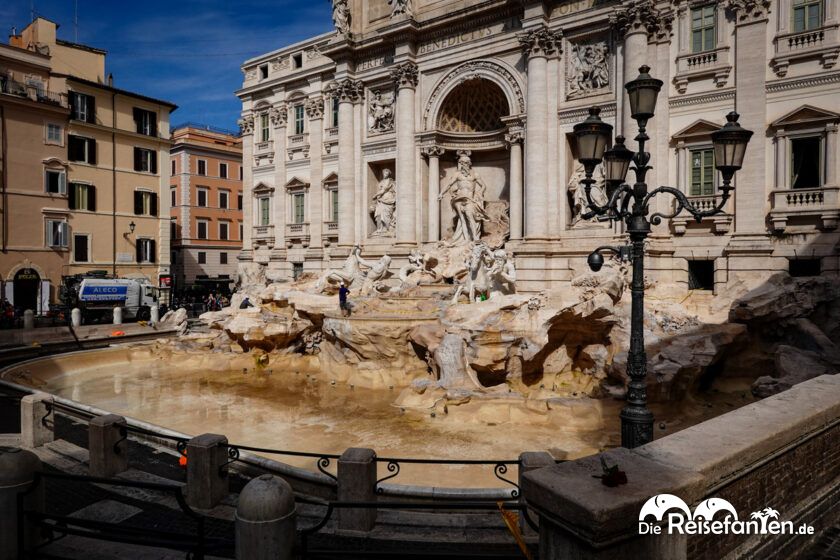Trevi Brunnen (2)