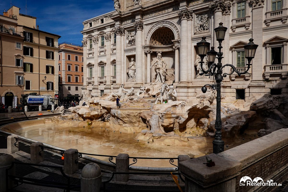 Trevi Brunnen (2)