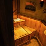 Im Inneren einer Hobbithöhle (5)