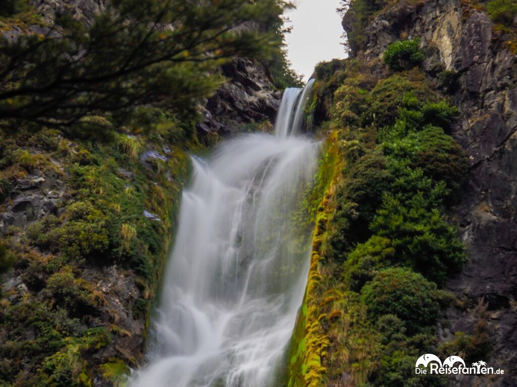 Devils Punchbowl Wasserfall (11)