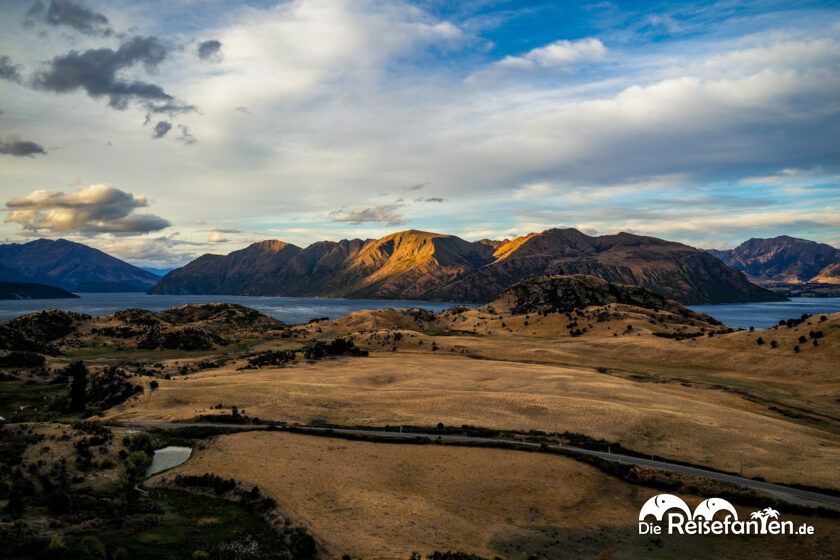 Roys Peak (6) Roys Peak (6)